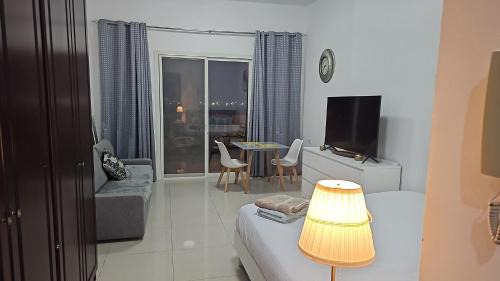Al Hamra Village Apartment | Star studio