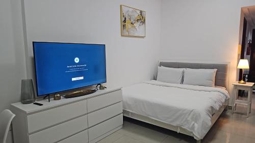 Al Hamra Village Apartment | Star studio