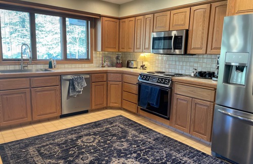 Star Valley Ranch House | Star Valley Golf Course Luxury! ! Close to Jackson, Yellowstone and GTP!