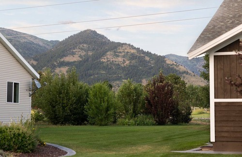 Thayne House | Star Valley Mountain Getaway