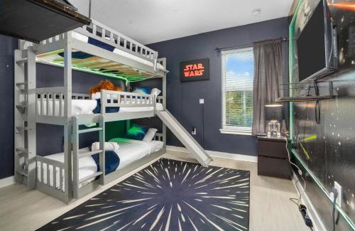 Kissimmee House | Star Wars and Frozen, Pool, 10 min to Disney