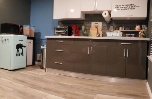 Lower Bal House | [STAR WARS] House-Walking distance to BART& Mall | 40mins to San Francisco | 講中文