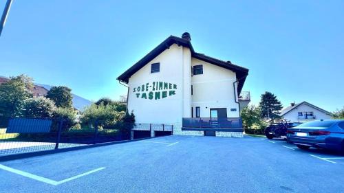 Maribor House | Stara lipa Tašner FREE kitchen&garage&parking-self check in