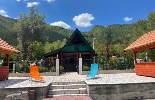Rogatica House | STARA PRUGA JAZ