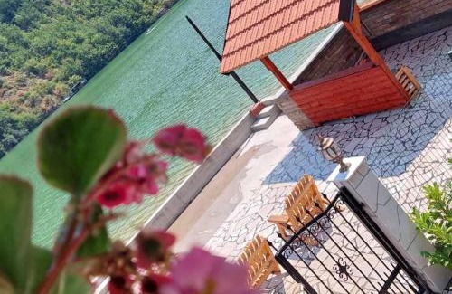 Rogatica House | STARA PRUGA JAZ