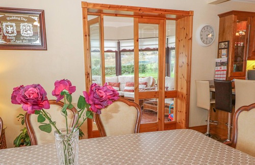 Eyeries Cottage | STARBAY HOUSE, pet friendly, with open fire in Eyeries, County Cork