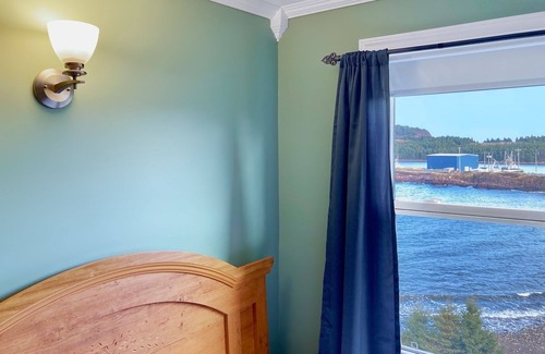Norman's Cove-Long Cove House | Starboard suite @ The Homestead Oceanfront