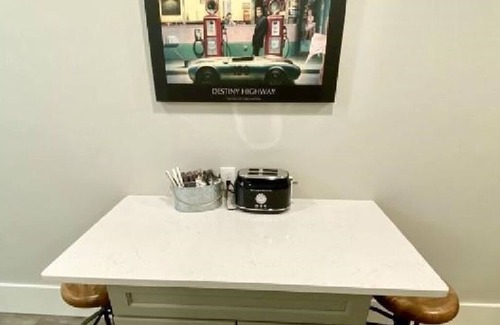 Flat Rock Condo | Stardust and Moonlight Lakefront