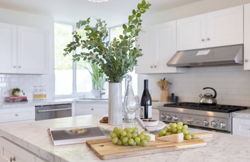 Western Malibu Villa | Stardust by AvantStay | Views, Hot Tub, Pool Table