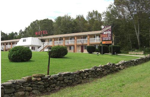 North Stonington Hotel | Stardust Motel