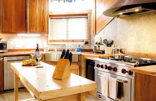 Sweetwater Cabin | Starfire Cabin Home (Historic Sweetwater Retreat)