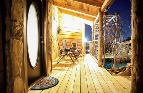Sweetwater Cabin | Starfire Cabin Home (Historic Sweetwater Retreat)