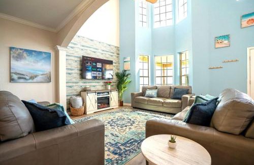 Surfside Beach House | Starfish Beachfront Swim-Up