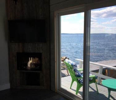 Indian Harbour Ski Chalet | Starfish Cottage
