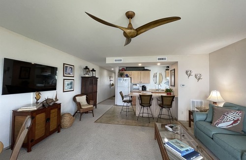Hatteras Condo | Starfish is an end unit with beautiful views of the Pamlico Sound!