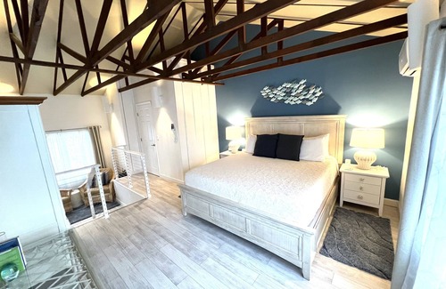 Rehoboth Beach Hotel | Starfish Room - Pool, Hot Tub, Sauna