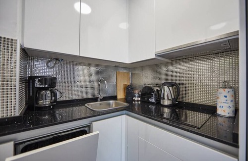 Playa del Ingles Apartment | Stargate: Next to beach and Yumbo center, w Pool/Balcony!