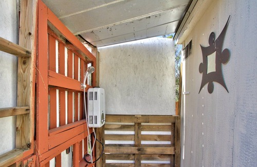 Aguanga RV Rental | Stargaze in a CA Desert Glamp: Palomar Views