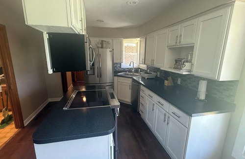Otoe County House | Stargaze & Soak! Private Acreage with Hot Tub, Firepit & Chickens