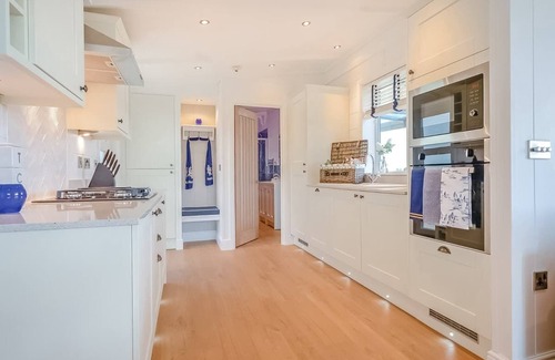 Narberth Cottage | Stargazer 1 (Sleeps 4)