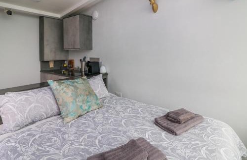 Gorey House | Stargazer