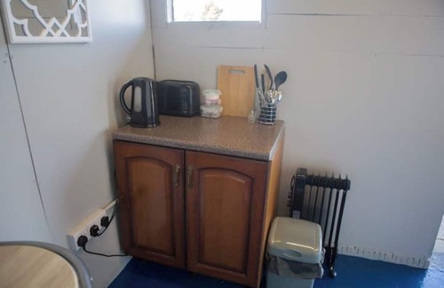 West Buckland RV Rental | Stargazing, wood fires and hot tub