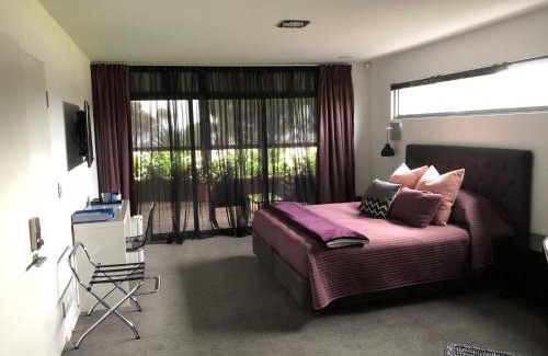 Indented Head Bed & Breakfast | Starhaven Retreat