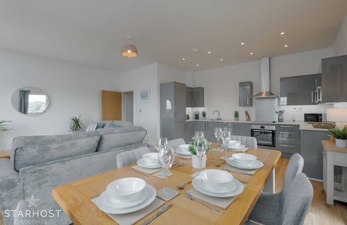 Newbury Apartment | StarHost Residences - Brand New 2 bedroom Apartment in Newbury