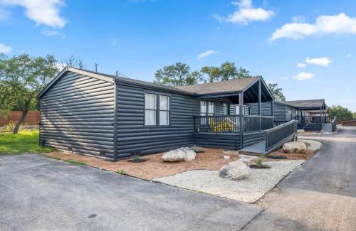 Canyon Lake House | Starlight Horizon Cabin M - Pet-Friendly Texas Hill Country Cabin Near Canyon Lake - Pool, Stargazing & Group Getaways - Sleeps 8