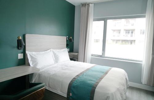 Queens Hotel | Starlight Hotel Near LGA Airport