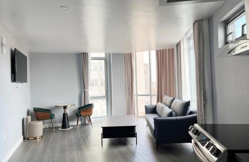 Queens Hotel | Starlight Hotel Near LGA Airport