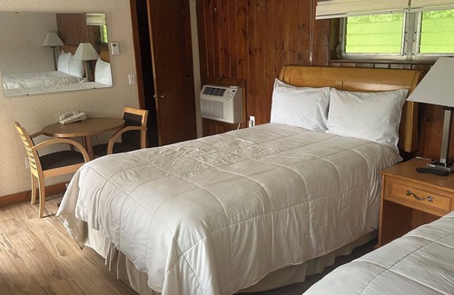 Bennington Hotel | Starlight Inn