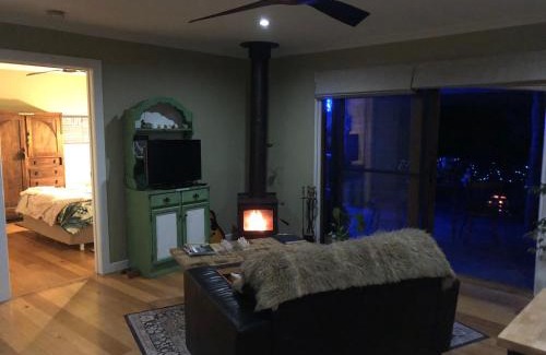 Yea House | Starlight Lodge