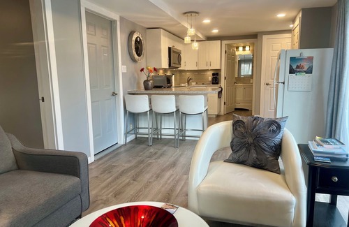 Coquitlam Apartment | Starlight Poolside ~ 1 bedroom suite