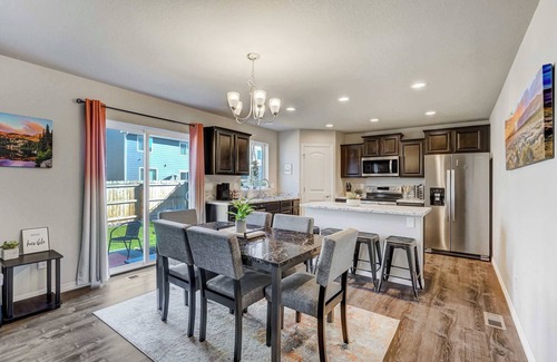 Rustic Hills House | Starlink Station! Cozy Retreat Near COS Airport