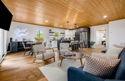 Elk Park Cabin | Starlit Retreat - Peaceful Cabin Near Beech Mountain