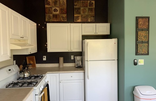 Kehena House | Starlit Skies, 1.5 miles to Black Sand Beach, Pet Friendly, Lava Fields, Private