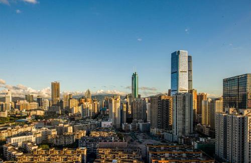 Luohu Hotel | Starlit sky Hotel - Shenzhen Luohu Baoneng Center Branch