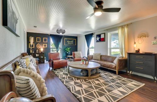 Lorena House | Starlite Ranch 2 Acres with Views about 18 Mi to Waco