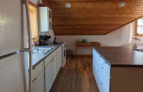 Beaver Island House | Starry Night. Spacious and relaxing guesthouse. WiFi. 2 miles from town.