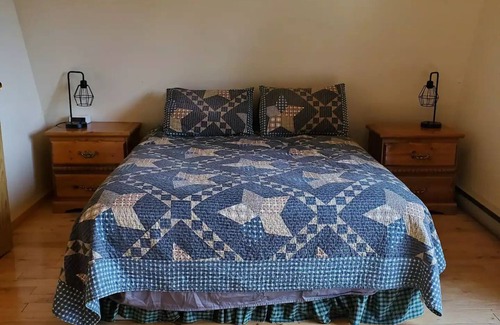 Algoma District Cabin | Starry Ridge Cabin near Agawa Bay