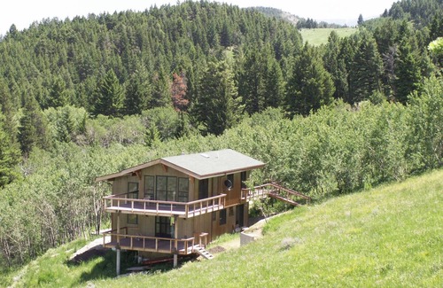 Livingston Cabin | Stars and Serenity, Connection or Off Grid, welcome to Mission Meadows Retreat!