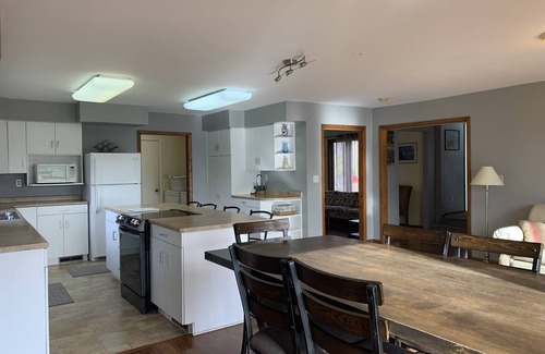 Ottawa House | Starved Rock, Skydive Chicago, Creek View