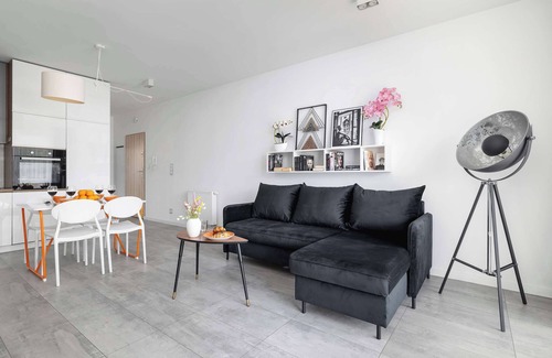 Bielsko-Biala Apartment | Starzyńskiego 7 | Bielsko-Biała | Modern Apartment | Mountain View | Parking | B