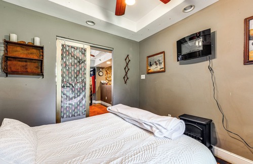Olin Cottage | Statesville Cottage w/ Gas Grill Near Union Grove!