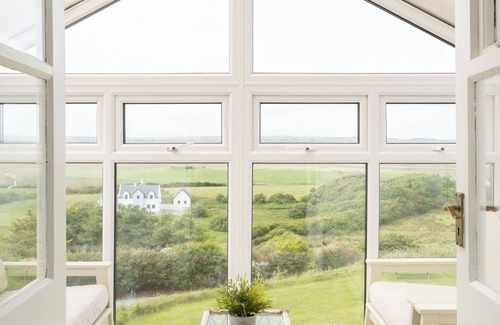Lahinch House | Station Road House (1.3km to Lahinch Beach), Station Road House