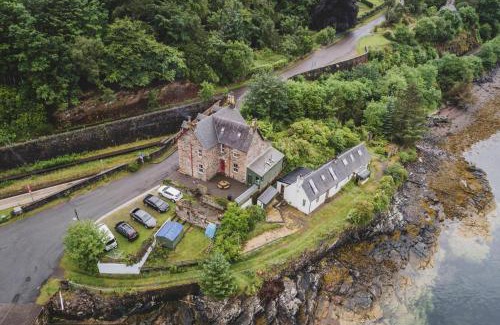 Stromeferry House | Stationmasters Lodge