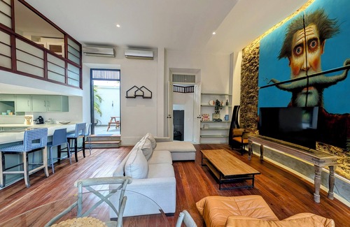 Casco Viejo Apartment | ✨ Stay 2 bdr apartment with 2.5 bathroom - balcony with ocean views 🌅