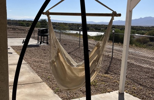 Bullhead City House | Stay 31+days 50% discount! Views,just steps to the river! Freshly remodeled home