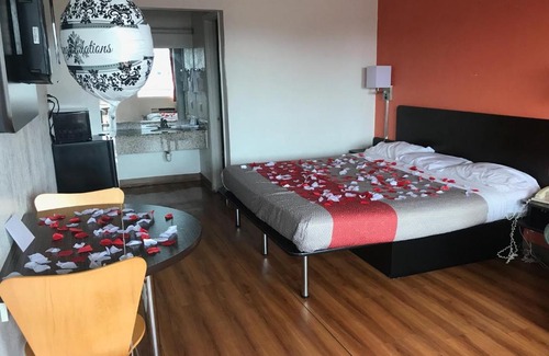 Fredericksburg Hotel | Stay 4 Less